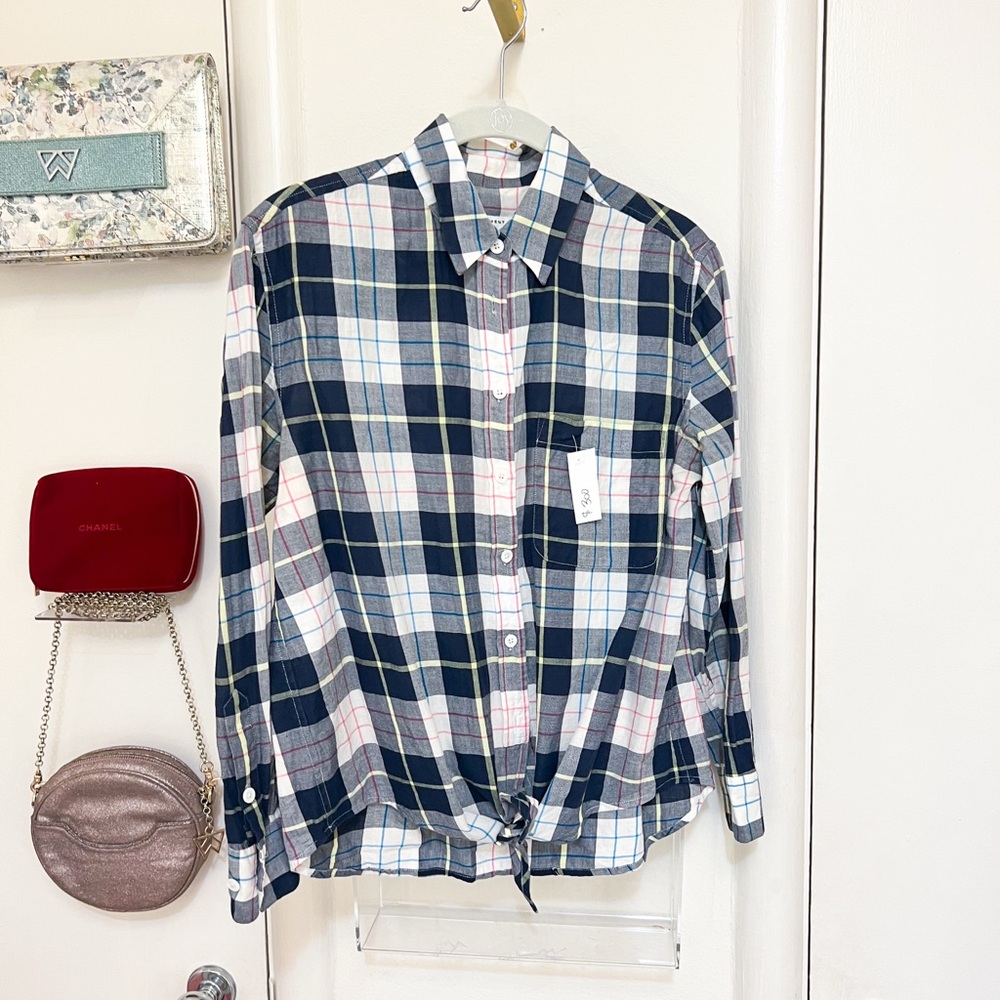 Equipment Button Down